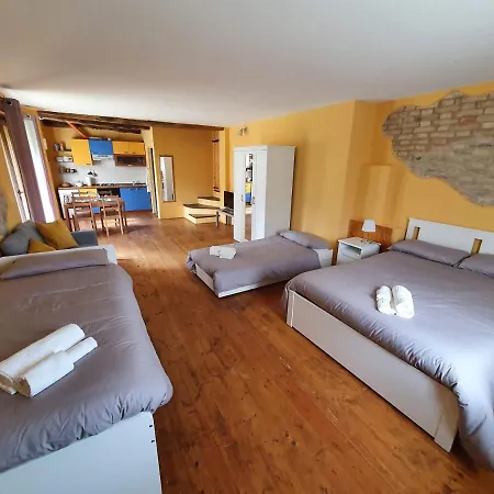 לינה וארוחת בוקר I Balzani